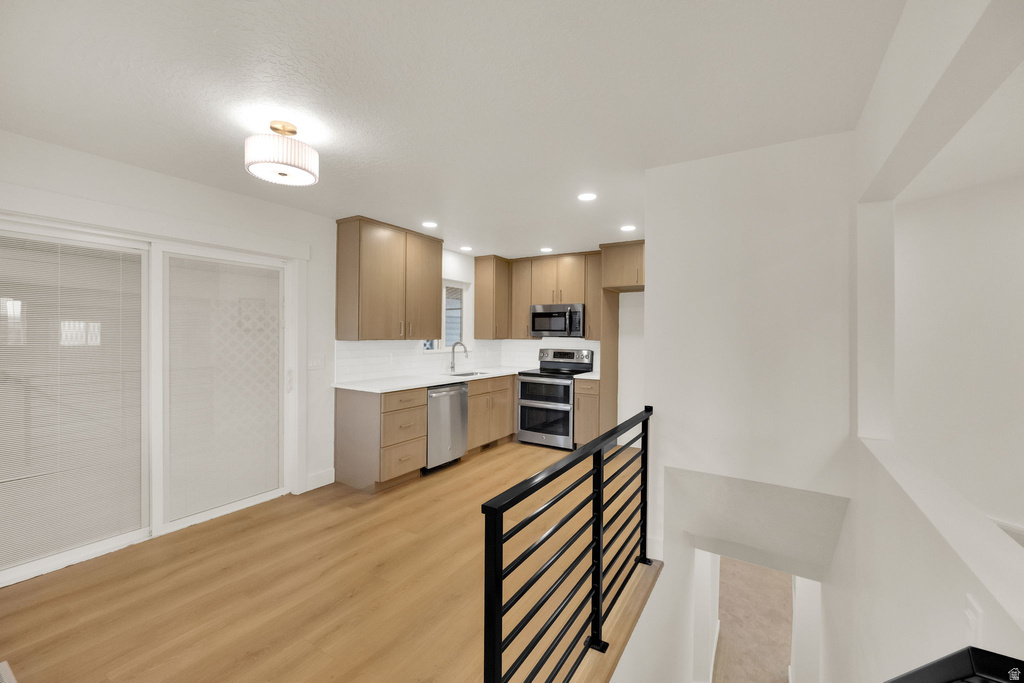 8296 S JACKSON ST Midvale, UT 84047