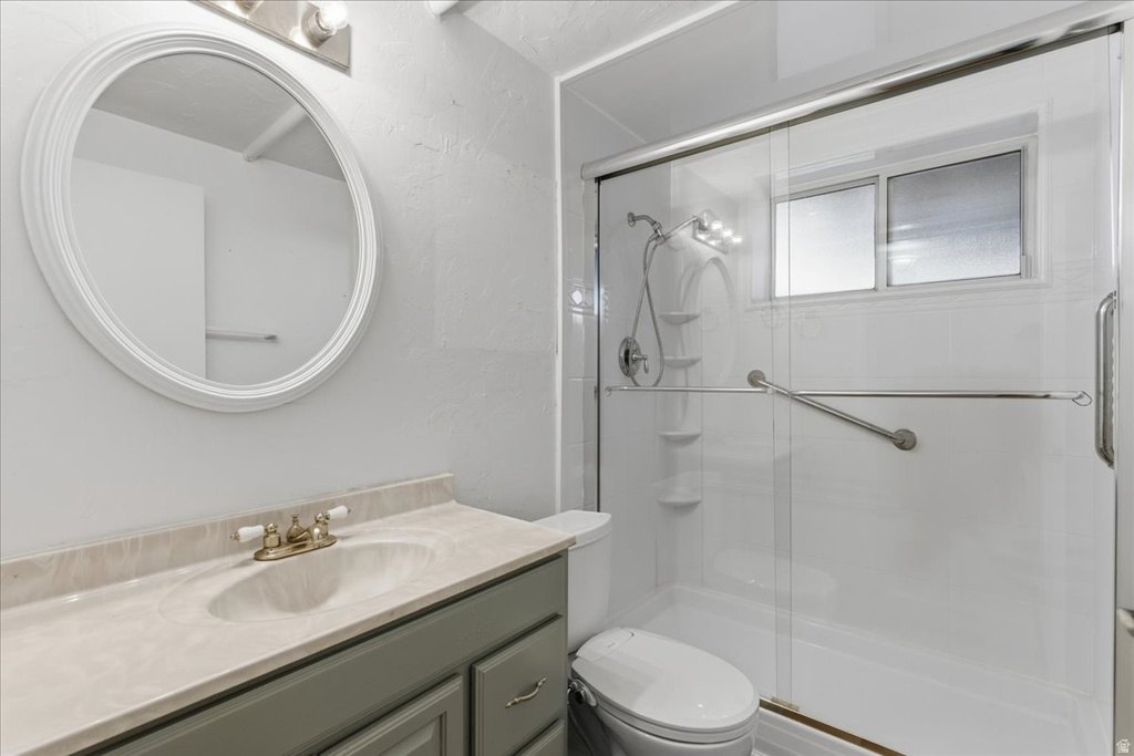 8416 W 3370 S Magna, UT 84044