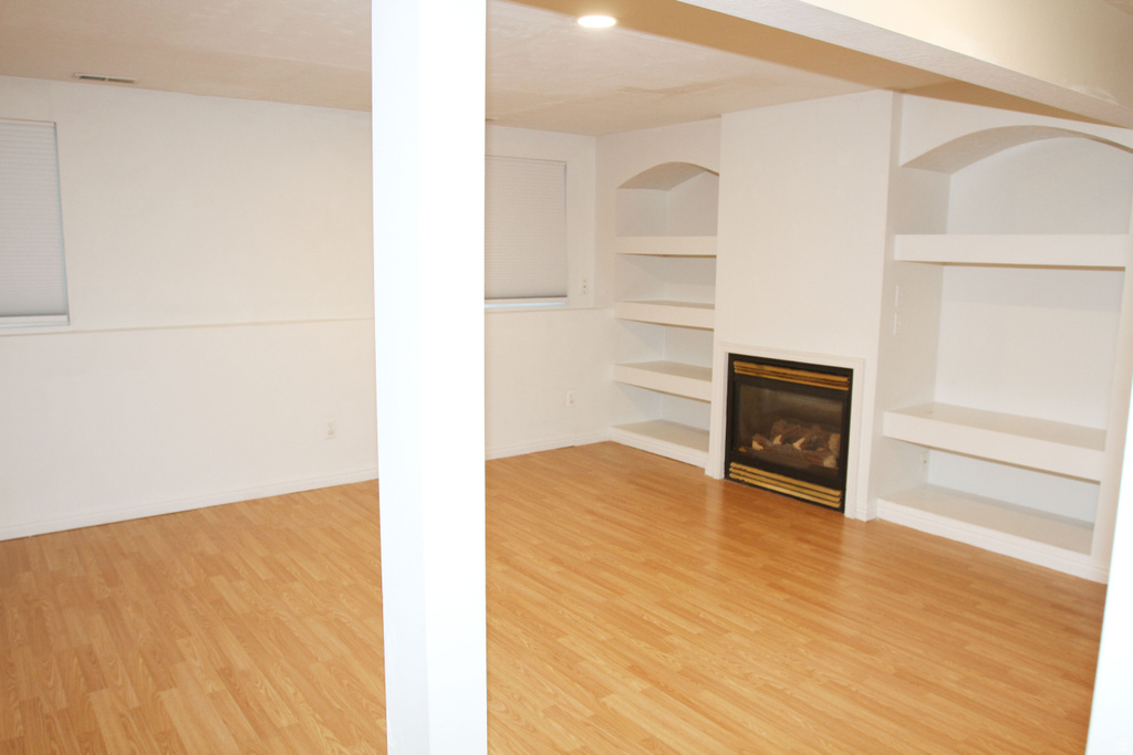 182 ALFRED DR Tooele, UT 84074