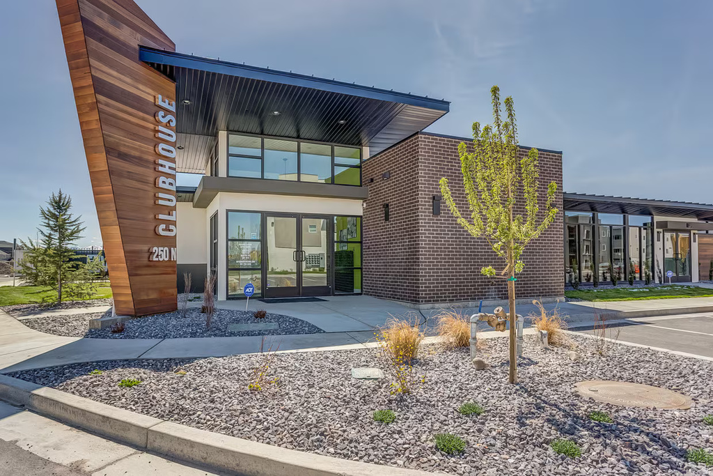 624 E 300 N #3 Vineyard, UT 84059