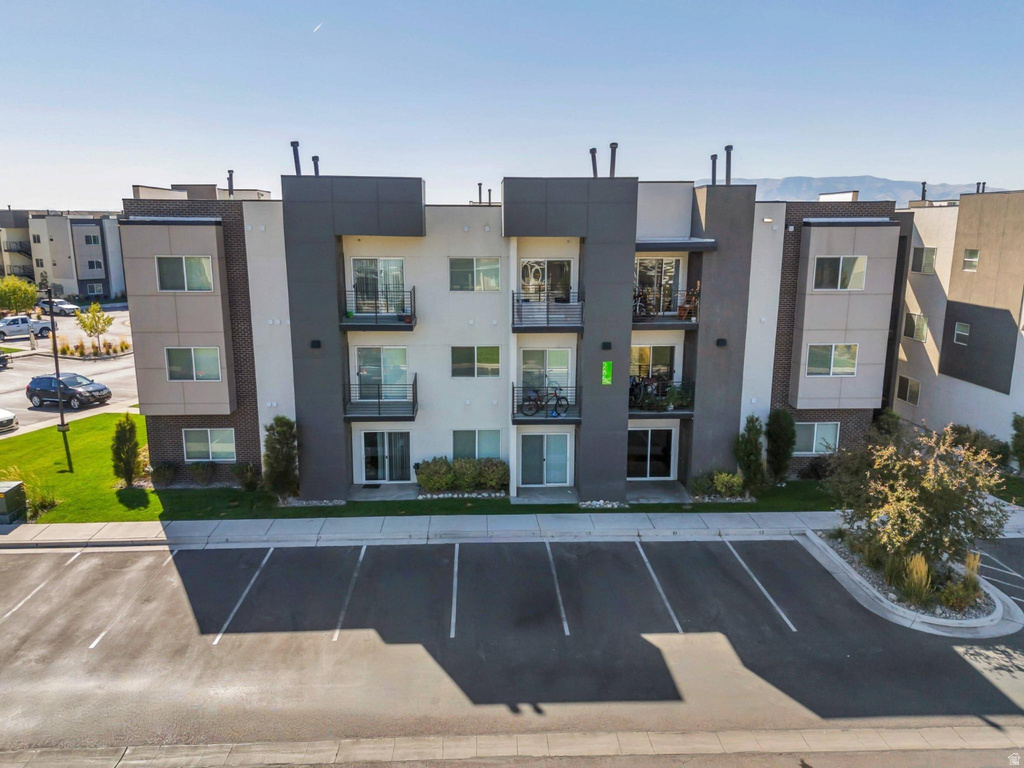 624 E 300 N #3 Vineyard, UT 84059