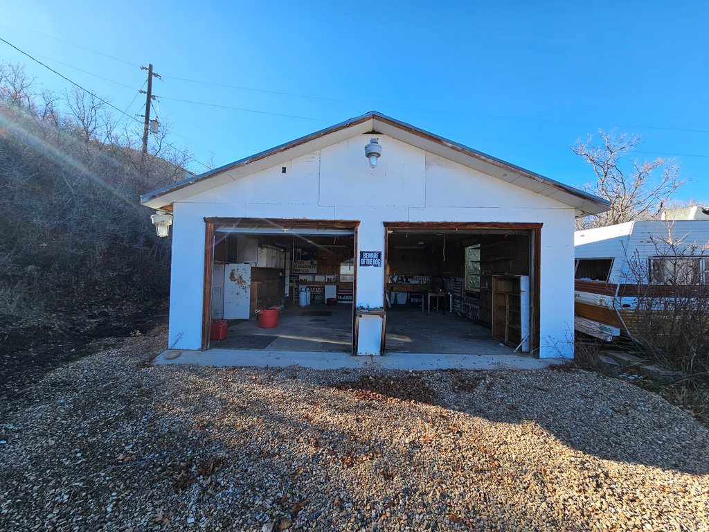 1064 E TABBY ACCESS RD Tabiona, UT 84072