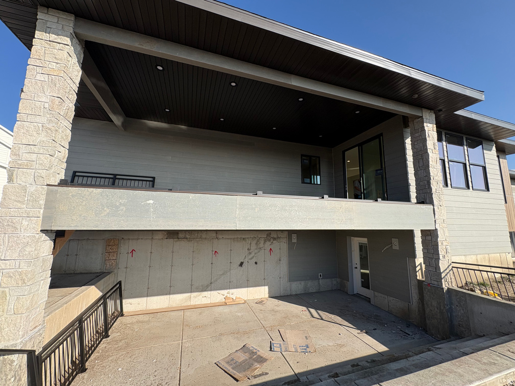 538 S 1400 W Farmington, UT 84025