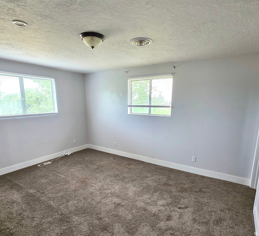 422 S MAIN ST Tooele, UT 84074