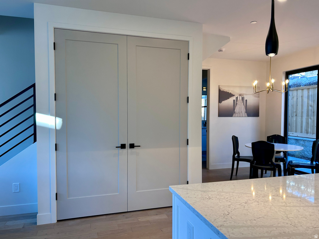 571 S MCCLELLAND ST Salt Lake City, UT 84102