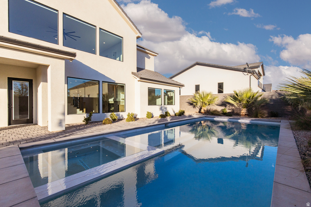 624 E PINE ST Washington, UT 84780