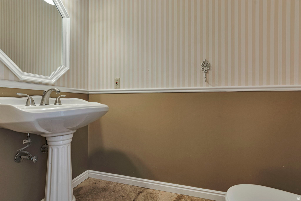 2113 W SURREY CIR Taylorsville, UT 84129