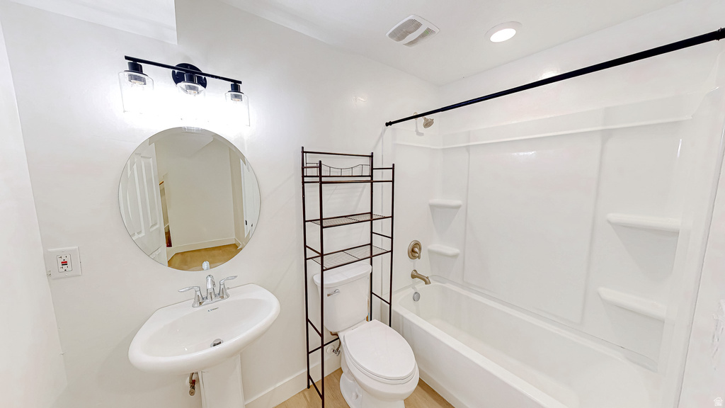 1816 S FREESTONE BLVD Santaquin, UT 84655