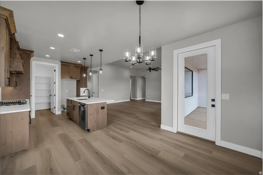 2433 N LOCUST ST Cedar City, UT 84720