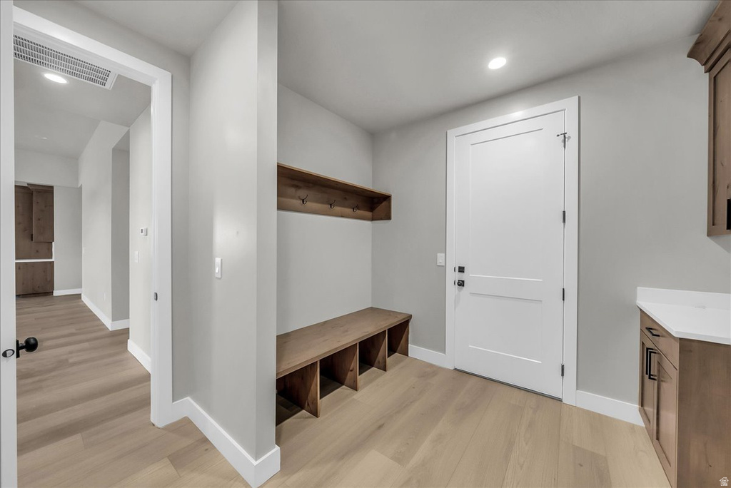 2433 N LOCUST ST Cedar City, UT 84720