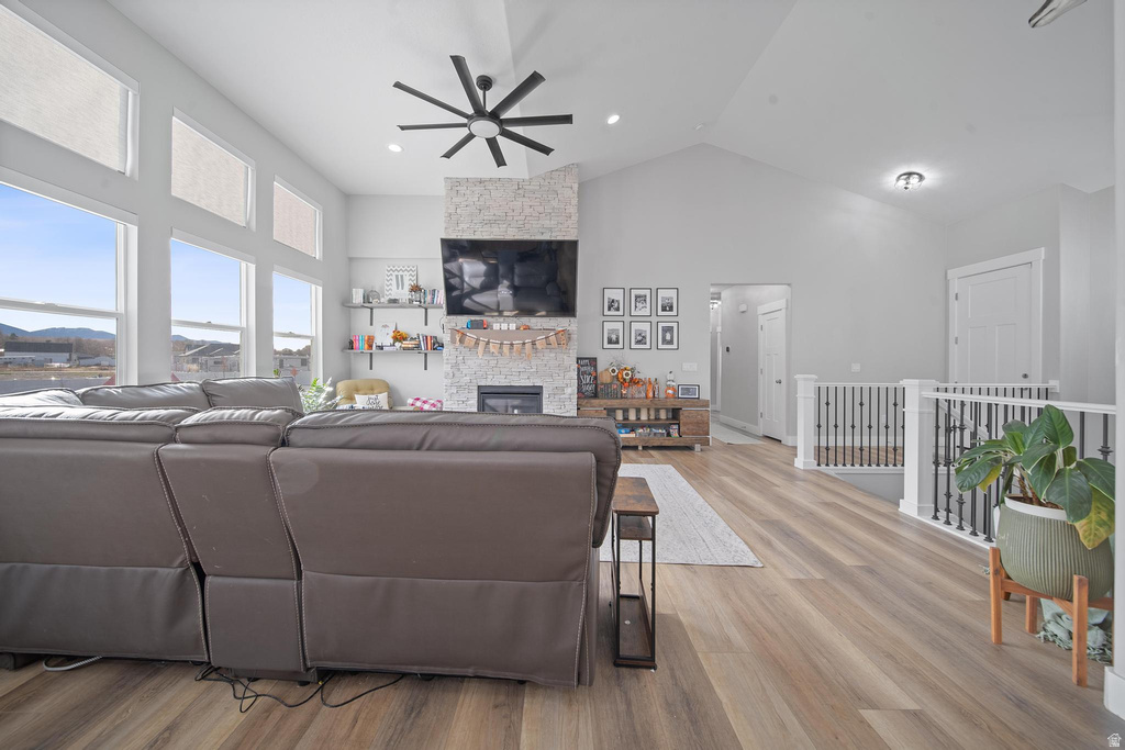 1668 E COREYS CT Lake Point, UT 84074