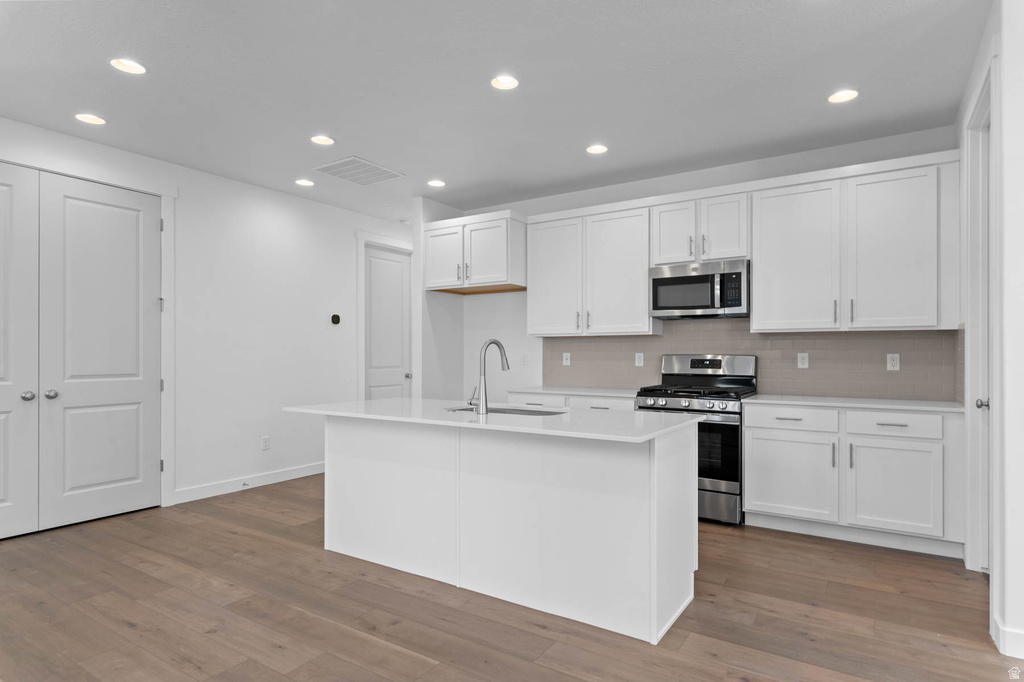 603 N BUFFALO GRASS LN Lindon, UT 84042