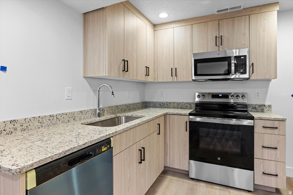 99 S 940 E Santaquin, UT 84655