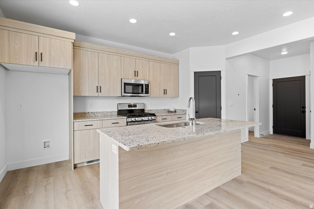 99 S 940 E Santaquin, UT 84655