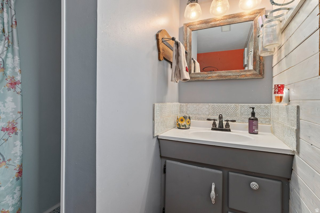 989 E SANDCREST DR Sandy, UT 84094