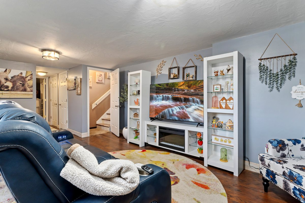 989 E SANDCREST DR Sandy, UT 84094