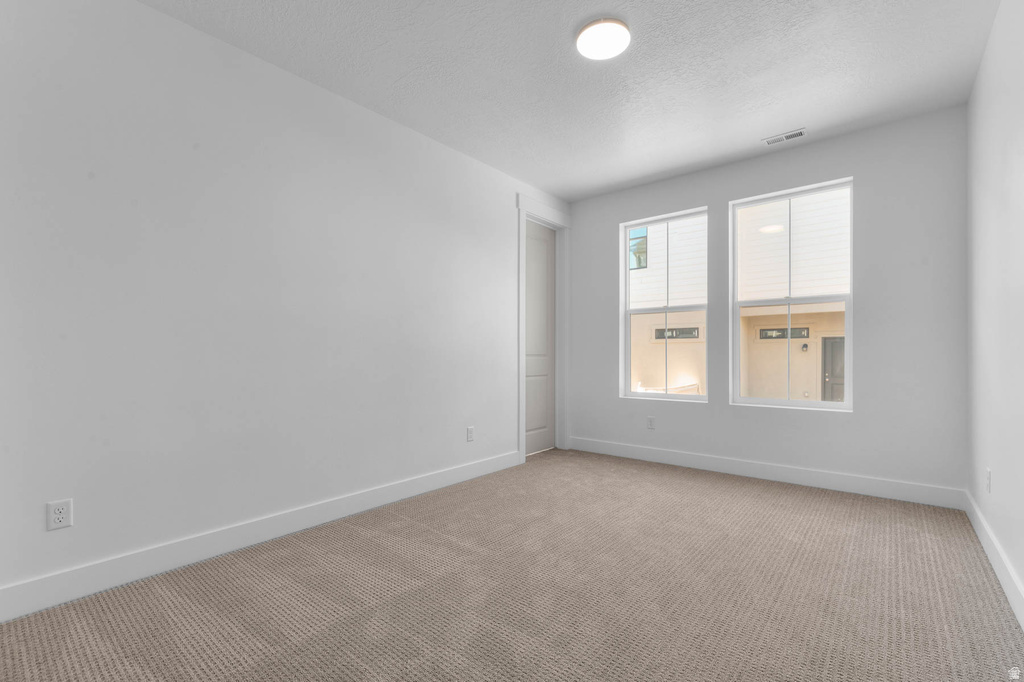 591 N BUFFALO GRASS LN Lindon, UT 84042