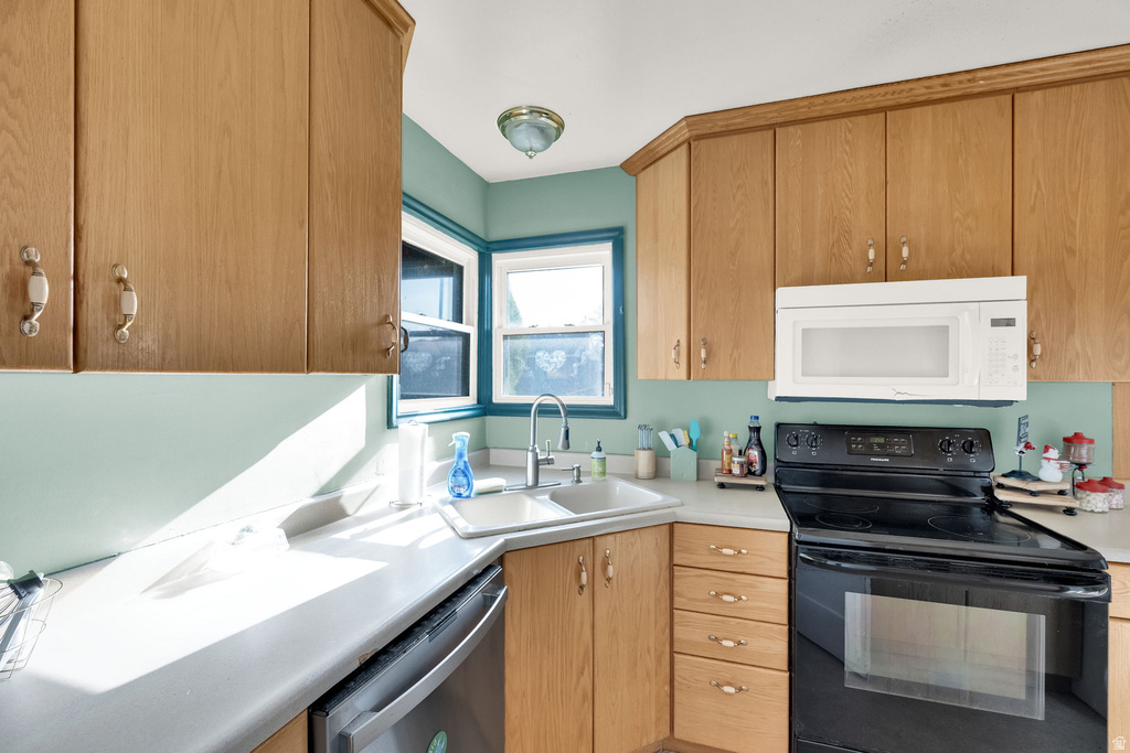 4370 W 5295 S Kearns, UT 84118