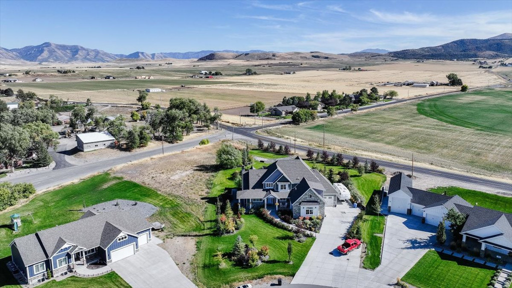 24 W 1550 S Wellsville, UT 84339