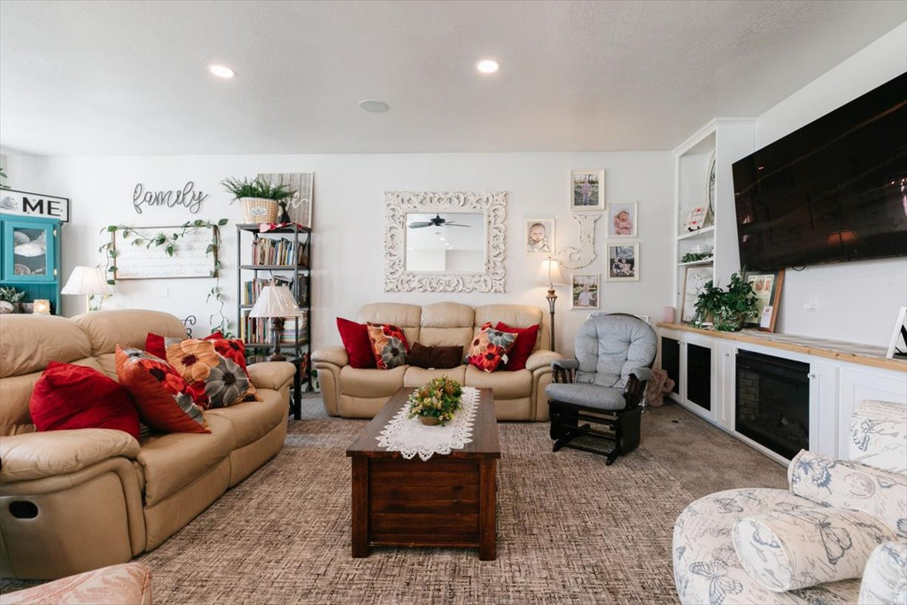 24 W 1550 S Wellsville, UT 84339