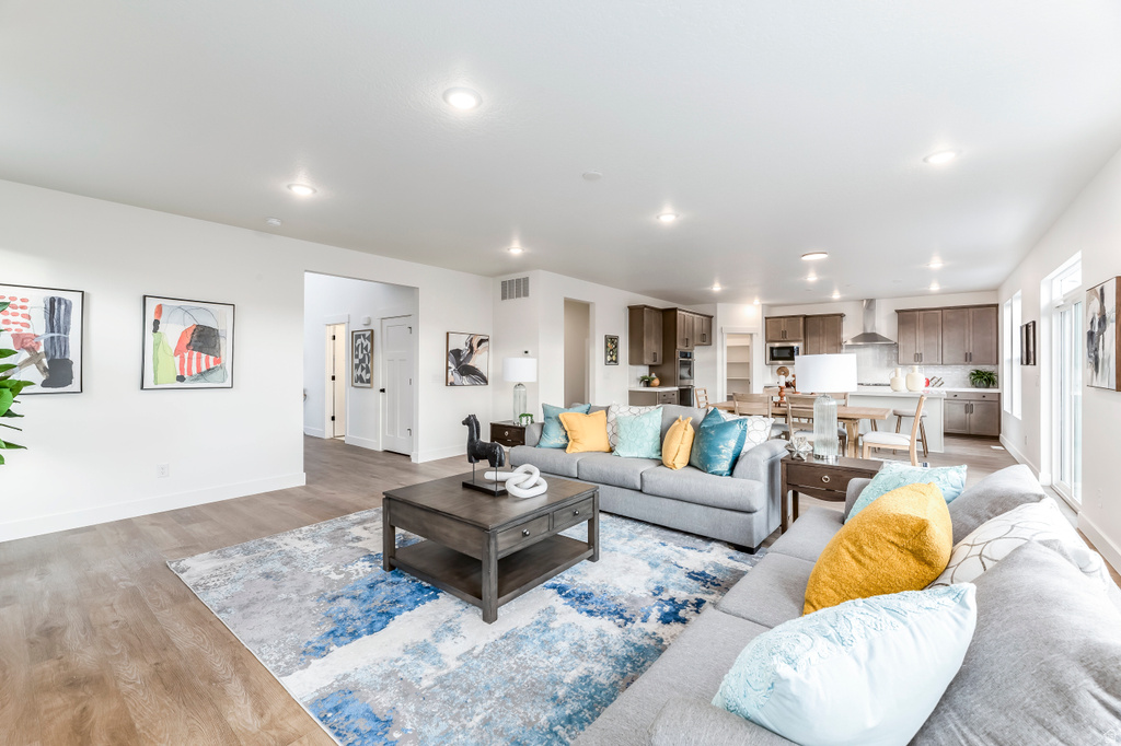 6729 W SMITHSON CIR #115 West Valley City, UT 84128