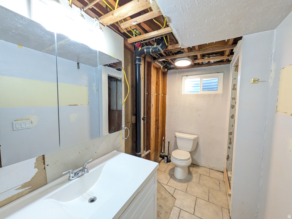 758 W 1000 S Woods Cross, UT 84087