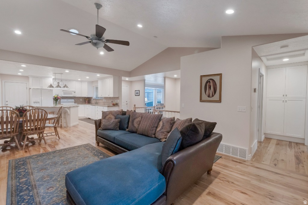 134 W HIDDEN HOLLOW CIR Orem, UT 84058