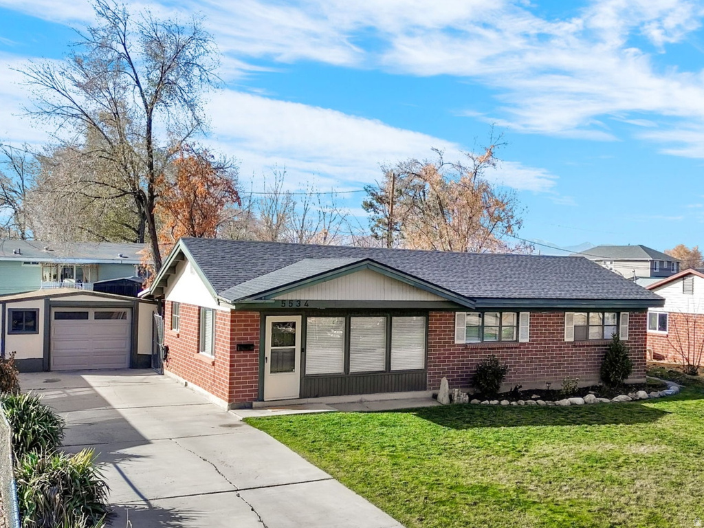 5534 S SPURRIER RD Murray, UT 84107