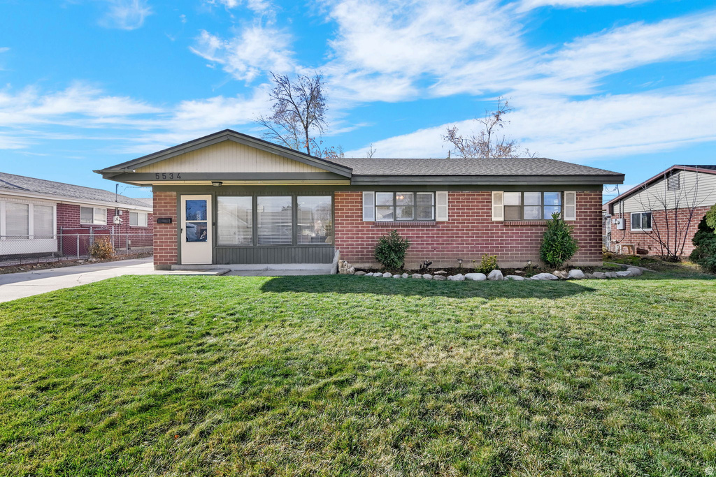 5534 S SPURRIER RD Murray, UT 84107