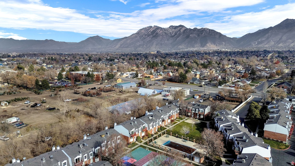 651 E WILLIAMSBURG CIR Sandy, UT 84070