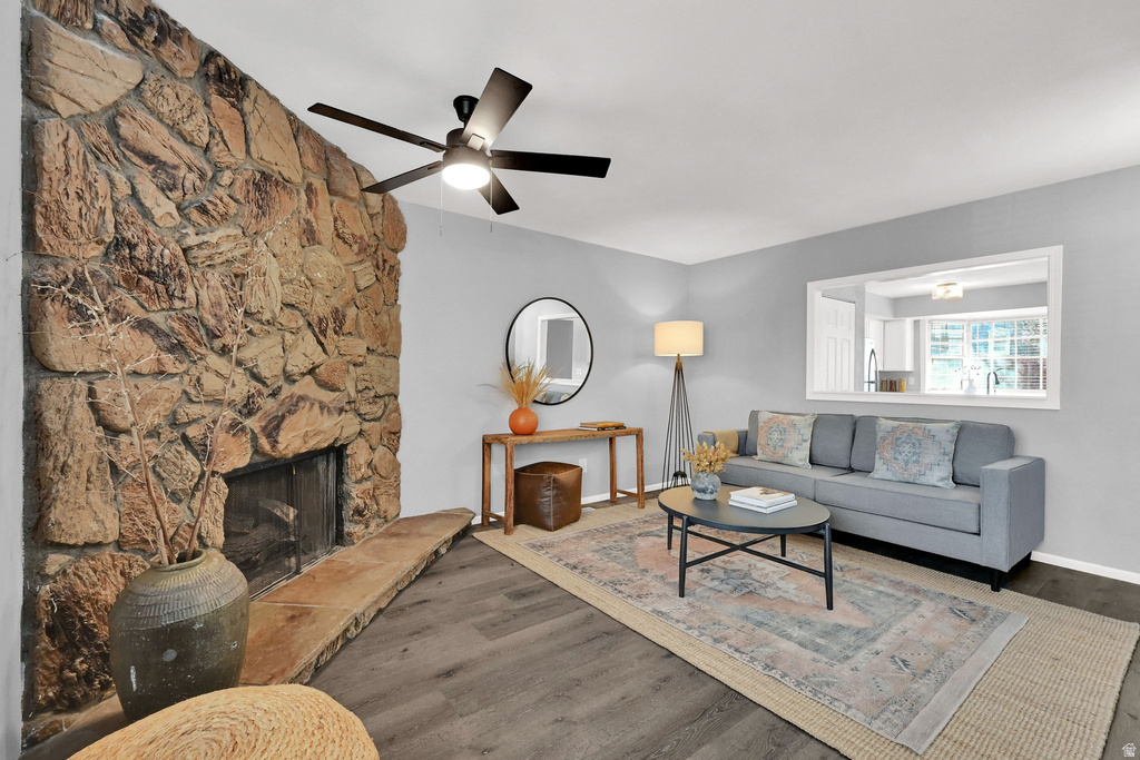 651 E WILLIAMSBURG CIR Sandy, UT 84070