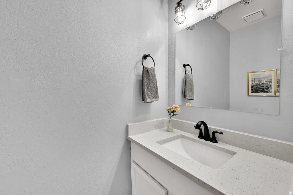 651 E WILLIAMSBURG CIR Sandy, UT 84070