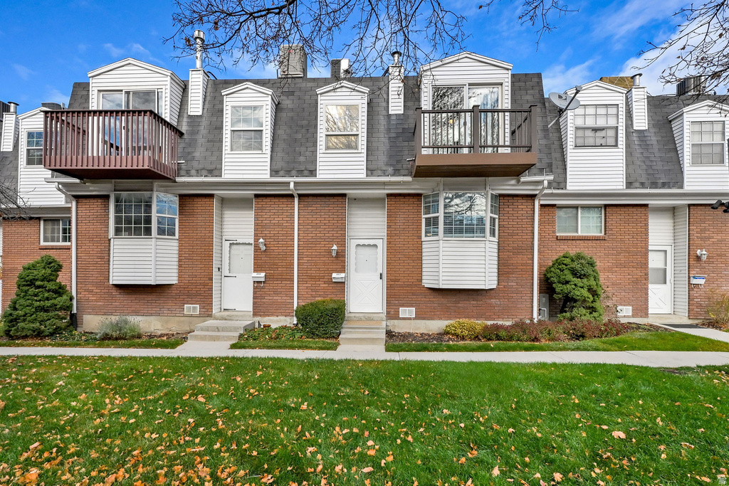 651 E WILLIAMSBURG CIR Sandy, UT 84070