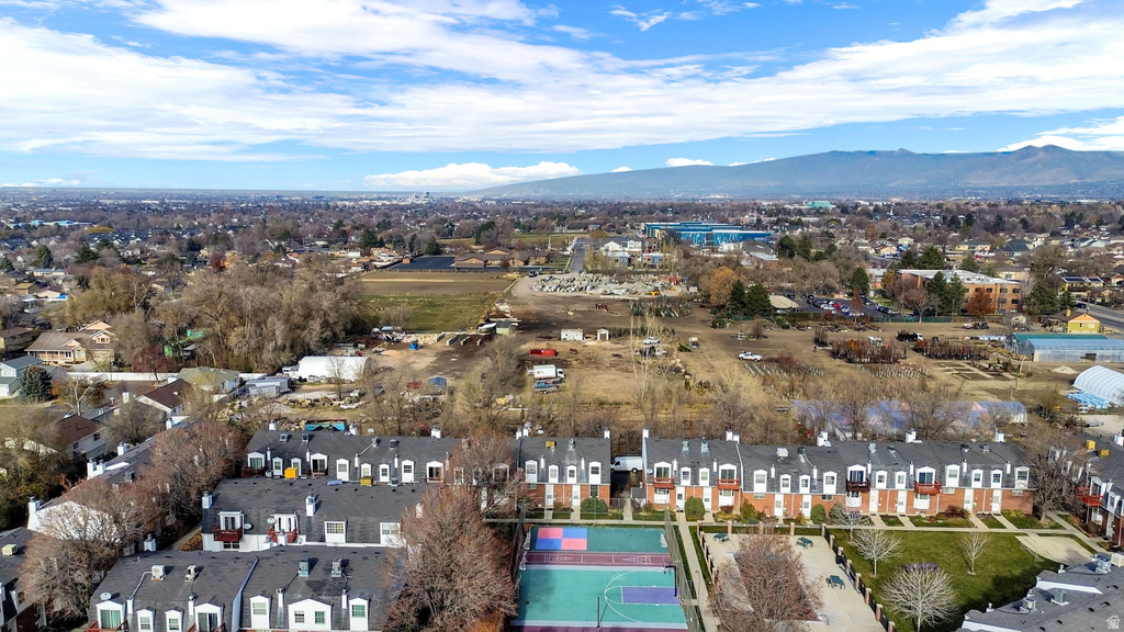 651 E WILLIAMSBURG CIR Sandy, UT 84070