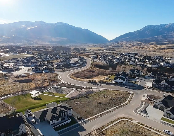 3083 W WASATCHBACK DR Mountain Green, UT 84050