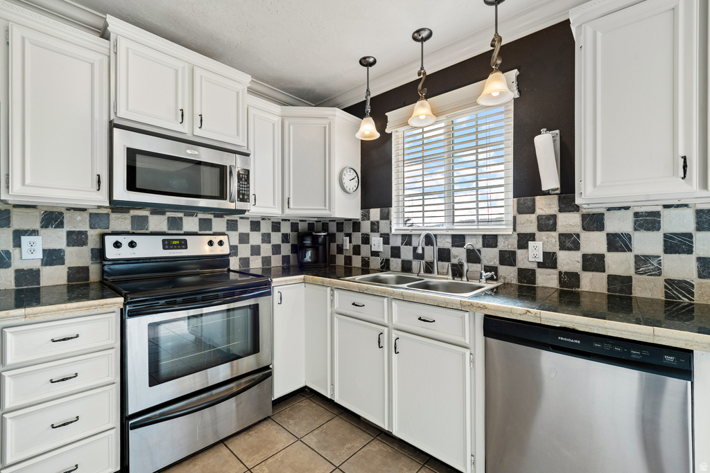 5924 RED ZINC DR. Salt Lake City, UT 84118