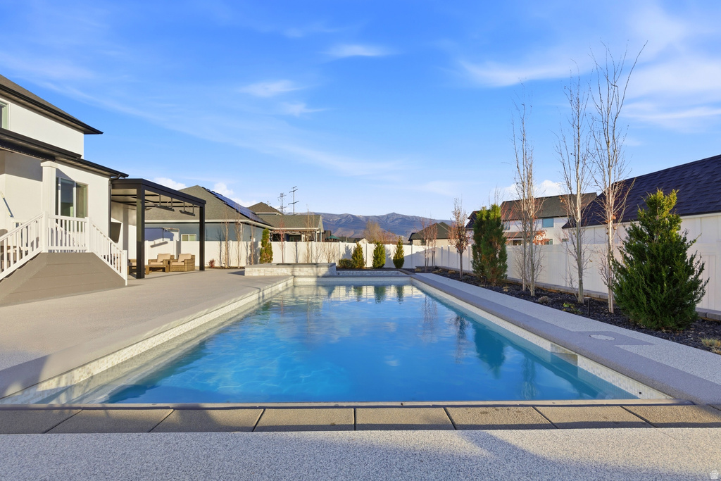 1919 W 850 S Layton, UT 84041