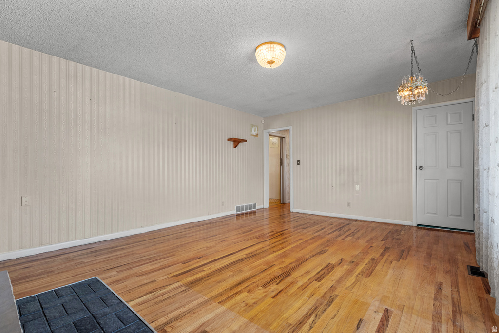 8284 S 745 E Sandy, UT 84094