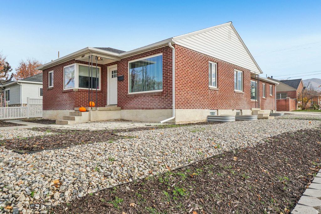 1597 E 2700 ST Salt Lake City, UT 84106