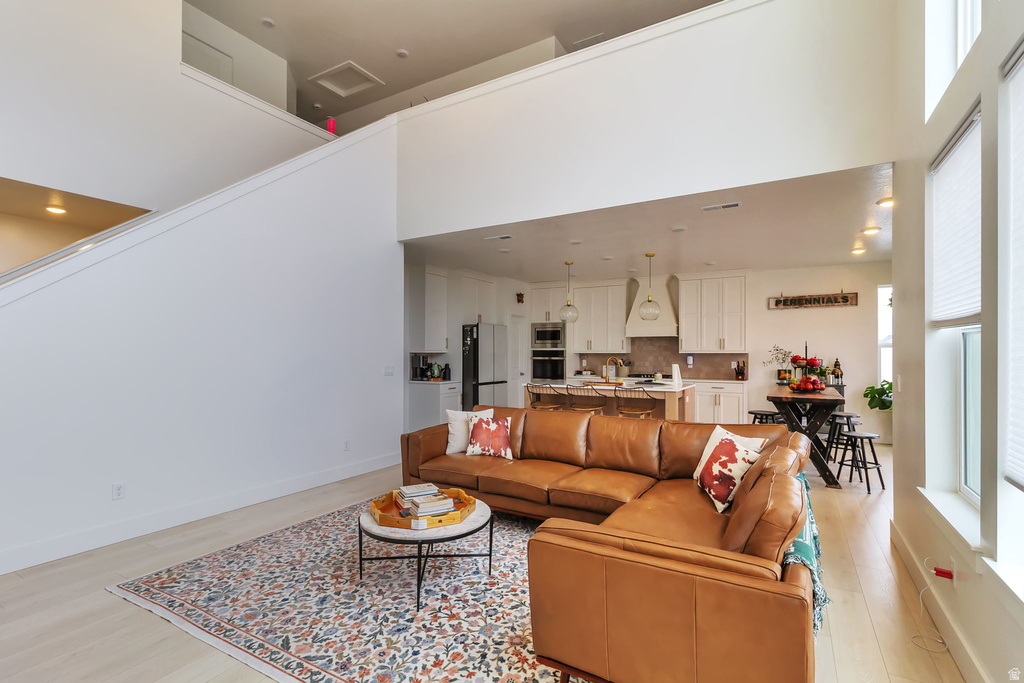 5417 W 3850 S Hooper, UT 84315