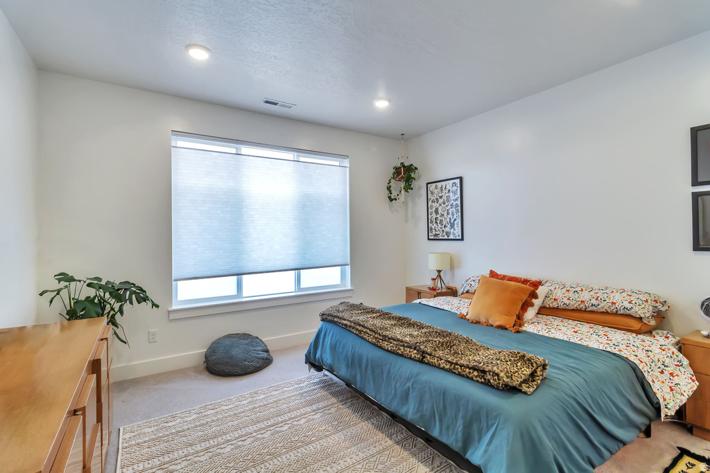 5417 W 3850 S Hooper, UT 84315