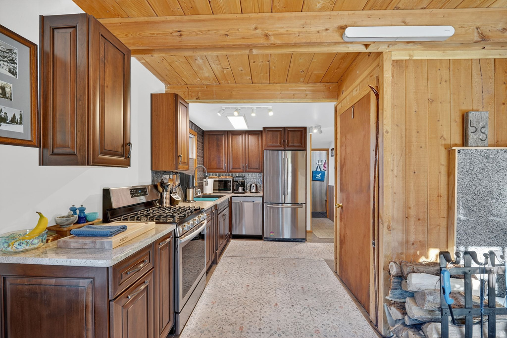 8101 S MILLICENTVIEW LN Brighton, UT 84121