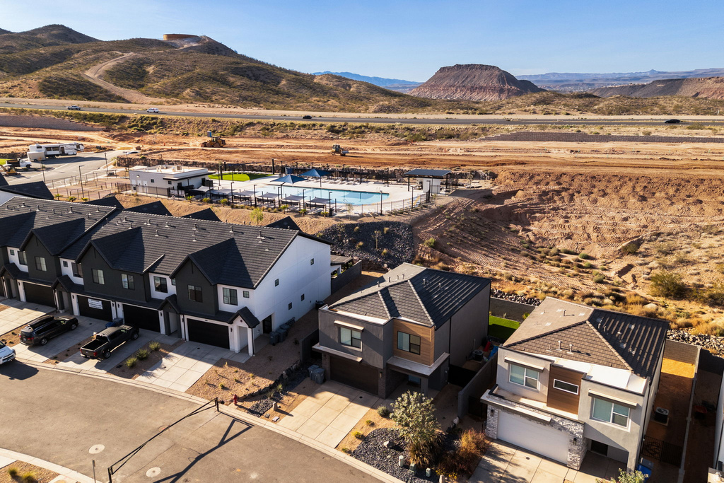 1610 S RIPPLE ROCK DR Washington, UT 84780