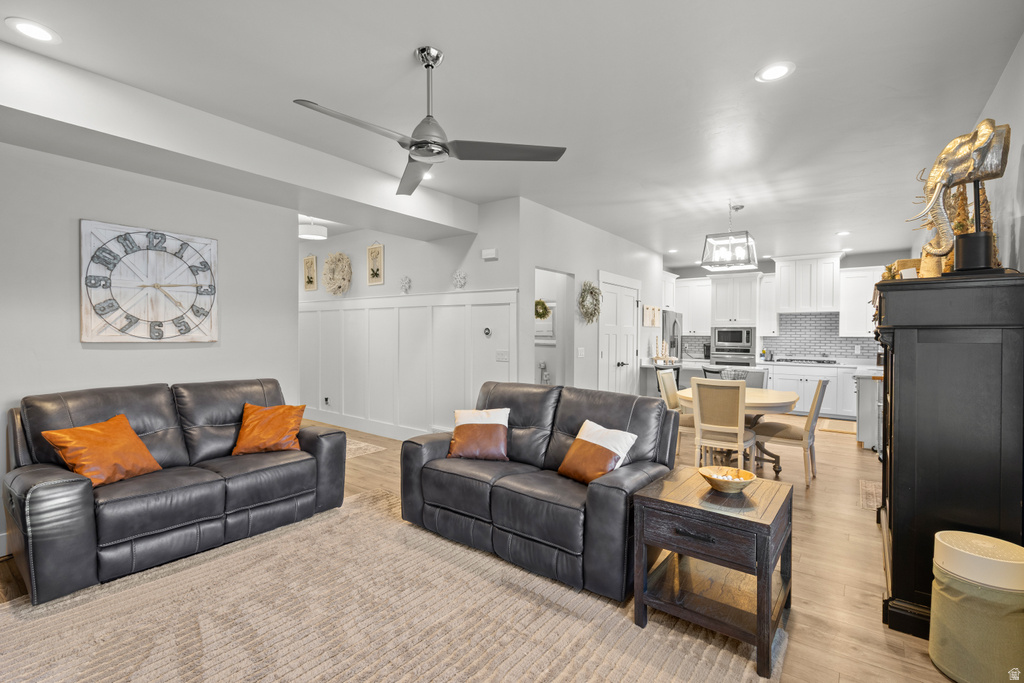 1379 E PETUNIA CT Layton, UT 84040