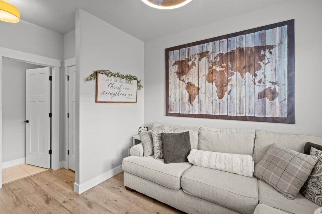 1379 E PETUNIA CT Layton, UT 84040