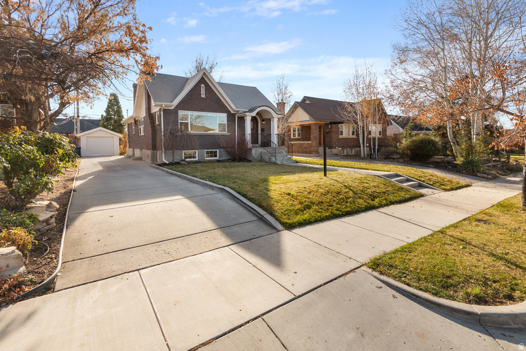 1656 E HARVARD AVE Salt Lake City, UT 84105