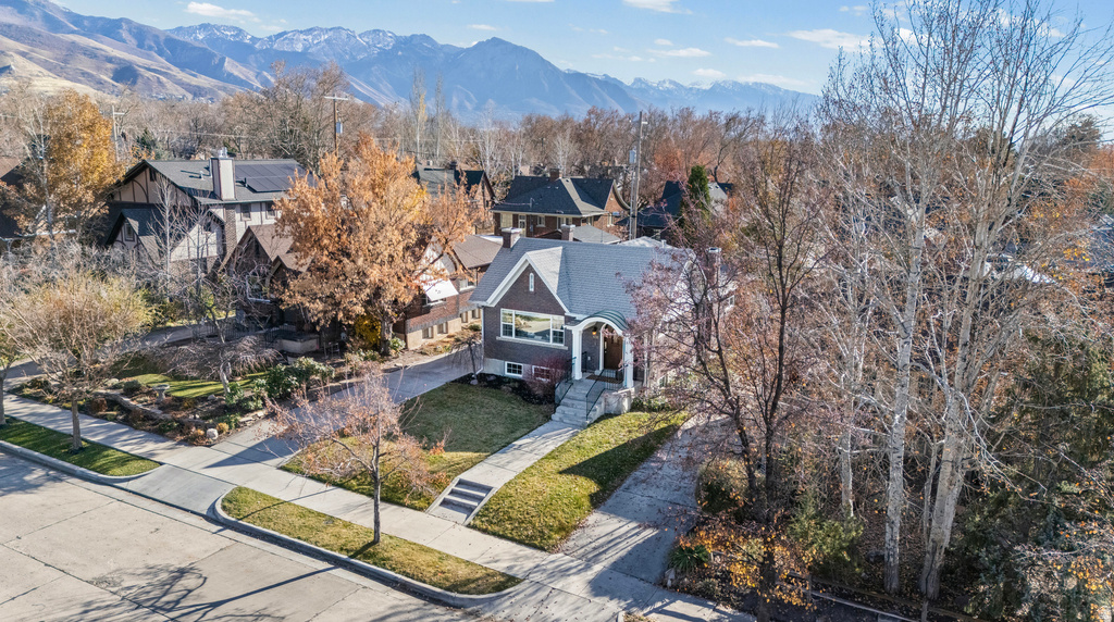 1656 E HARVARD AVE Salt Lake City, UT 84105