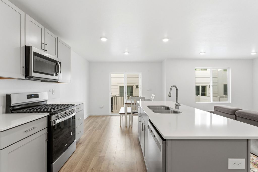 1721 E EAGLE VIEW LN Eagle Mountain, UT 84005