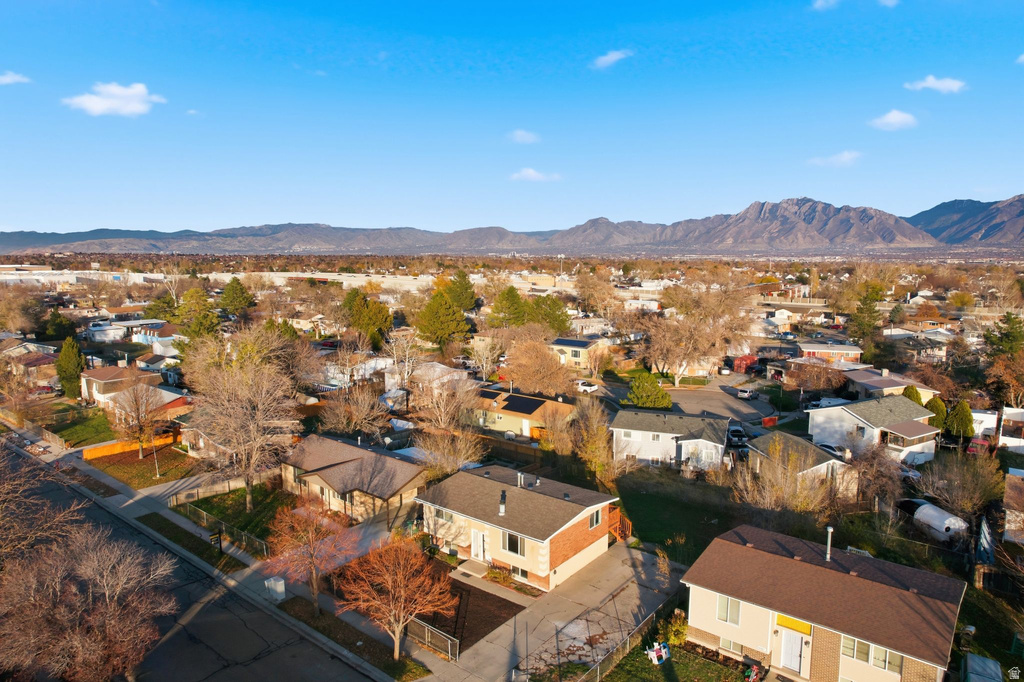 7991 S 3725 W West Jordan, UT 84088