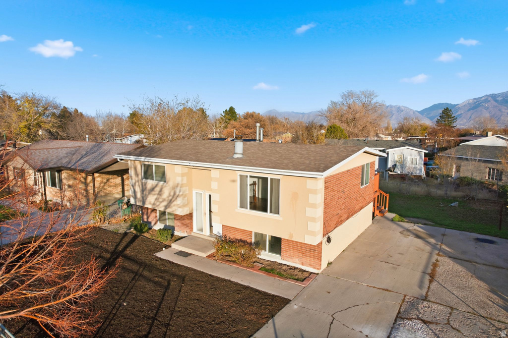 7991 S 3725 W West Jordan, UT 84088